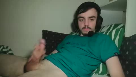 Snapshot of cutie_garlix chatting on April 12, 7:30 pm cutie garlix online show from April 12, 7:30 pm
