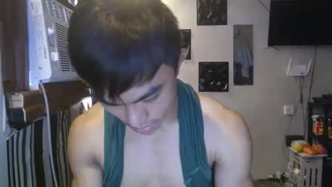 cutie_hunk69 online show from June 4, 3:12 am