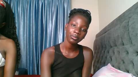 Snapshot of cutie_liqy chatting on December 13, 7:53 pm Liqy online show from December 13, 7:53 pm