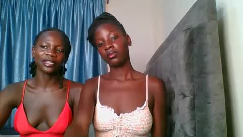 Snapshot of cutie_liqy chatting on December 19, 10:00 am Liqy online show from December 19, 10:00 am