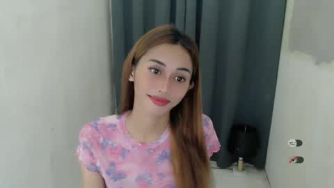 cutie_mitcha online show from January 31, 4:38 pm