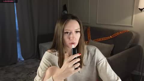 Snapshot of cutie_naughty_girl chatting on November 3, 8:15 am Kate online show from November 3, 8:15 am