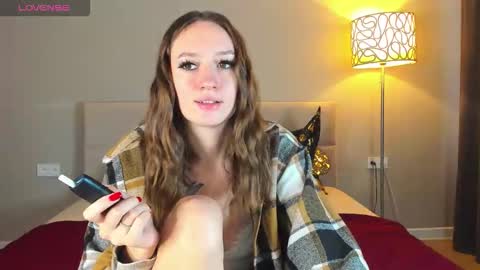 Snapshot of cutie_naughty_girl chatting on November 8, 9:09 am Kate online show from November 8, 9:09 am