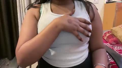 Ruhii online show from February 26, 6:51 pm