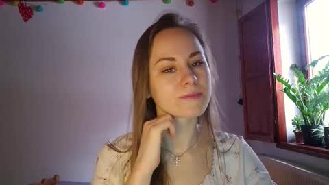 Snapshot of cutie_xoxo_ chatting on February 3, 8:19 am cutie_xoxo_ online show from February 3, 8:19 am