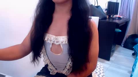 Snapshot of cutiefox18 chatting on August 9, 1:49 pm cutie jaira online show from August 9, 1:49 pm