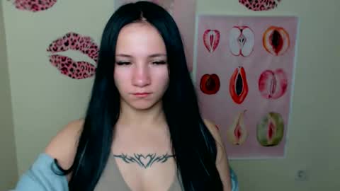 Snapshot of cutielady_ chatting on October 8, 12:03 pm Emma online show from October 8, 12:03 pm