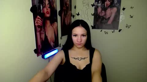 Snapshot of cutielady_ chatting on October 14, 6:03 am Emma online show from October 14, 6:03 am
