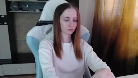 Cutti Crystal online show from March 3, 3:12 am