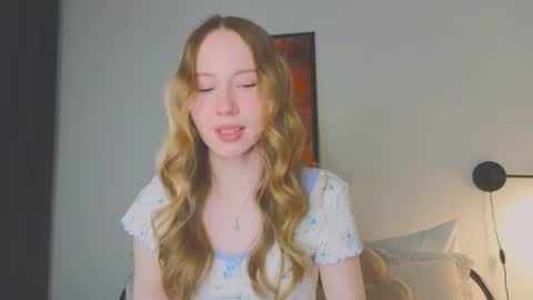 Snapshot of cuute_angell chatting on June 11, 5:11 pm Virginia See you on Sunday online show from June 11, 5:11 pm
