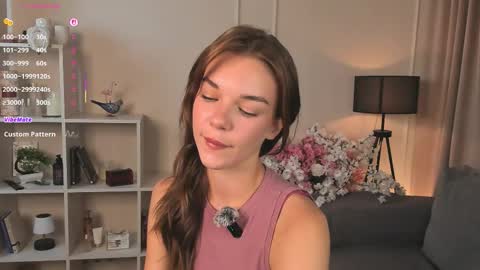 Cwen online show from September 17, 7:15 pm