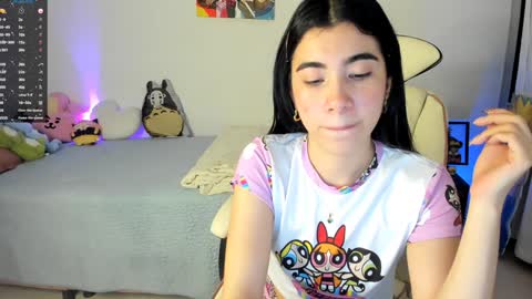 Snapshot of cyber_lizz chatting on December 7, 2:31 am Liz online show from December 7, 2:31 am