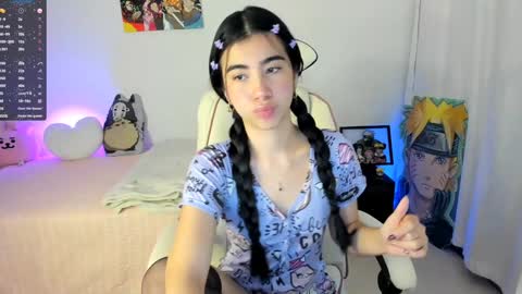 Snapshot of cyber_lizz chatting on December 15, 6:48 pm Liz online show from December 15, 6:48 pm