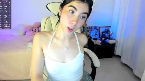 Snapshot of cyber_lizz chatting on January 26, 1:09 am Liz online show from January 26, 1:09 am