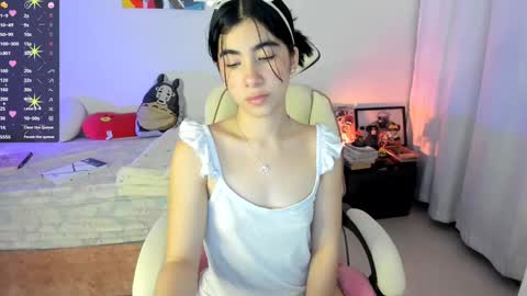 Snapshot of cyber_lizz chatting on February 26, 11:15 pm Liz online show from February 26, 11:15 pm