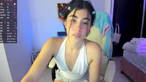 Snapshot of cyber_lizz chatting on October 22, 11:15 pm Liz online show from October 22, 11:15 pm