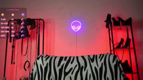 Lily Goddess online show from February 4, 7:14 am