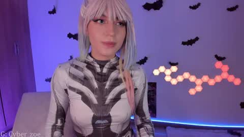 Snapshot of cyberzoe chatting on November 14, 5:11 pm cyber zoe online show from November 14, 5:11 pm