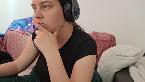 Cyndee Winter online show from June 9, 4:07 pm