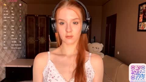 Mia online show from September 16, 1:01 pm