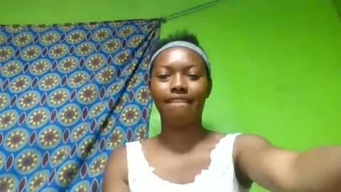 cynthia233365 online show from June 2, 3:36 pm