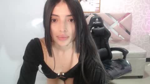 CINTIA ARAUJO online show from October 2, 4:19 am