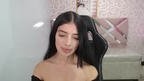 Snapshot of cynthia_ch chatting on October 18, 3:42 am CINTIA ARAUJO online show from October 18, 3:42 am