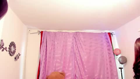 Cynthia online show from October 15, 1:33 pm