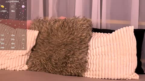 Ivy online show from April 9, 6:19 am