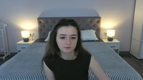 Cyrena online show from April 28, 6:40 am