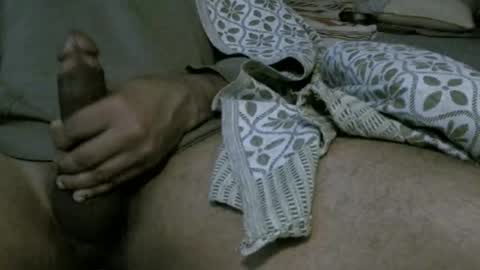 cyrus225 online show from December 3, 9:40 am