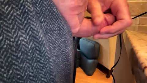 d1075 online show from November 7, 4:18 pm