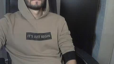 Snapshot of d_____________k chatting on December 2, 7:47 am Dolce online show from December 2, 7:47 am