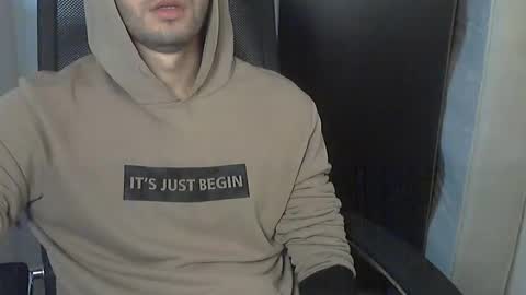 Snapshot of d_____________k chatting on December 5, 10:24 am Dolce online show from December 5, 10:24 am