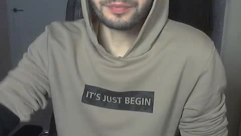 Snapshot of d_____________k chatting on December 15, 6:50 am Dolce online show from December 15, 6:50 am