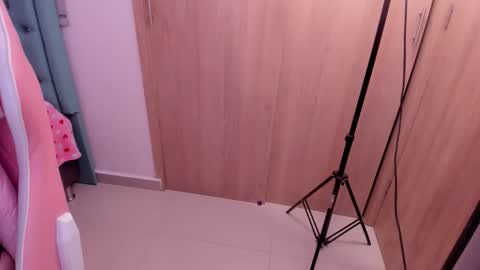 darling online show from December 4, 7:39 am