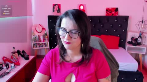 Mia  online show from January 13, 12:35 pm