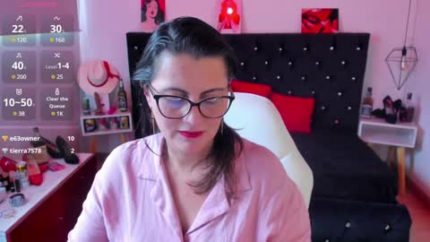 Mia  online show from January 15, 8:37 pm