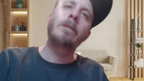 Snapshot of dabbydaddy25 chatting on May 16, 10:08 pm dabbydaddy25 online show from May 16, 10:08 pm