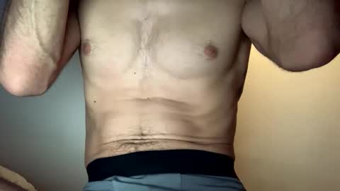 Snapshot of dabeibe chatting on November 21, 8:35 am Jewbb online show from November 21, 8:35 am