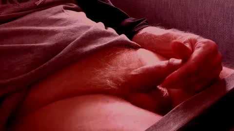 Snapshot of dad_next_door chatting on January 8, 6:31 pm Richard online show from January 8, 6:31 pm