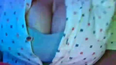 Snapshot of daddett chatting on February 8, 8:32 pm Daddett iS Wett online show from February 8, 8:32 pm