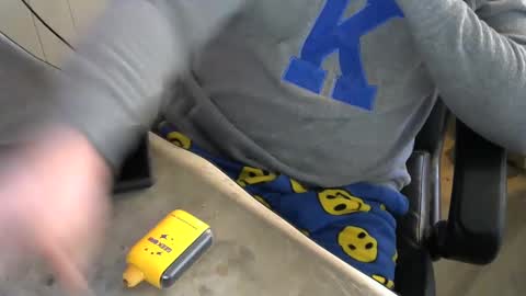 Snapshot of daddiessissyboy chatting on December 12, 7:59 pm daddiessissyboy online show from December 12, 7:59 pm