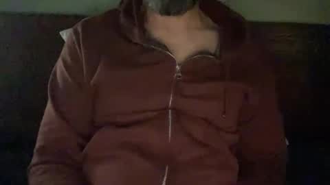 Snapshot of daddnextdoor chatting on December 16, 3:08 am daddnextdoor online show from December 16, 3:08 am