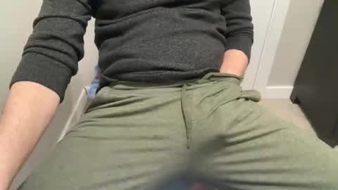 Snapshot of daddnextdoor chatting on February 3, 12:09 am daddnextdoor online show from February 3, 12:09 am