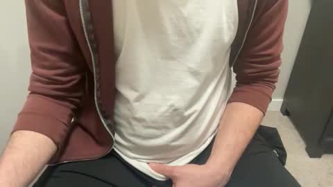 Snapshot of daddnextdoor chatting on February 11, 4:50 am daddnextdoor online show from February 11, 4:50 am