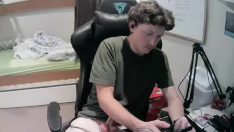 daddy__desires online show from April 16, 7:42 am