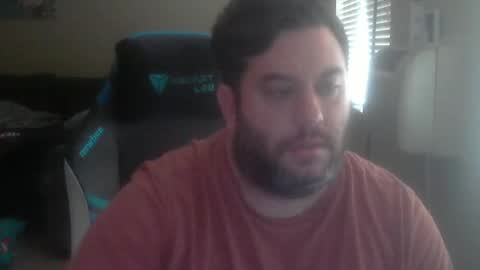 Snapshot of daddybody4u chatting on February 3, 2:55 pm daddybody4u online show from February 3, 2:55 pm