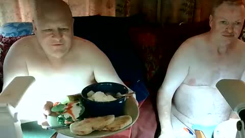 Daddy online show from June 6, 10:53 am