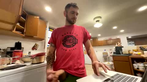 Snapshot of daddydic120402 chatting on November 19, 1:55 pm daddydic120402 online show from November 19, 1:55 pm